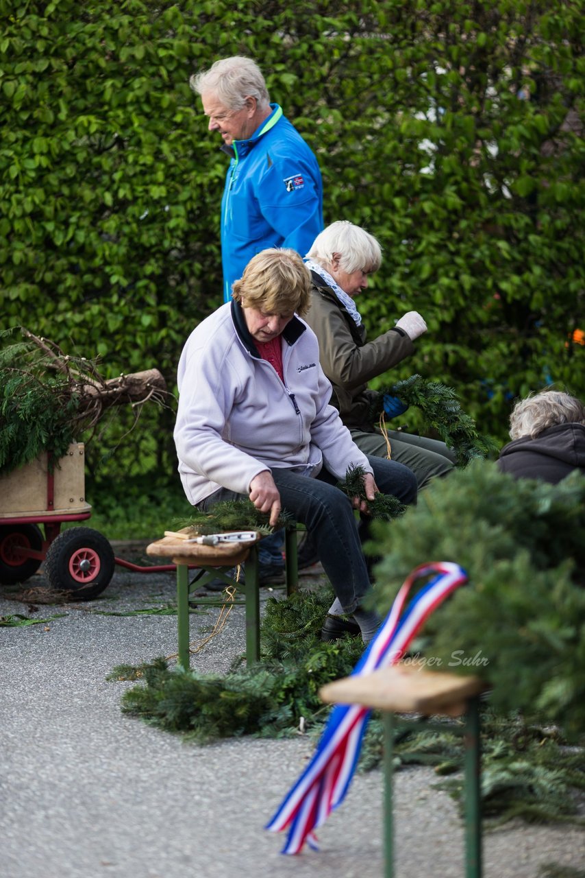 Bild 11 - Maibaum